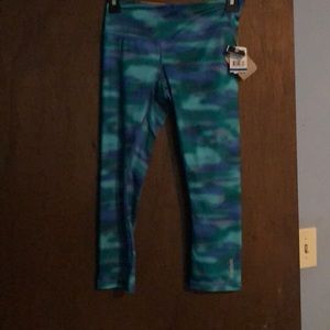 Reebok skinny Capri workout bottoms